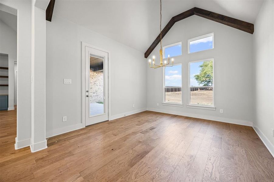 Spacious, unfurnished interior of a new home in Waterfall Ranch - 1 Acre Lots, Waxahachie (Image 15).