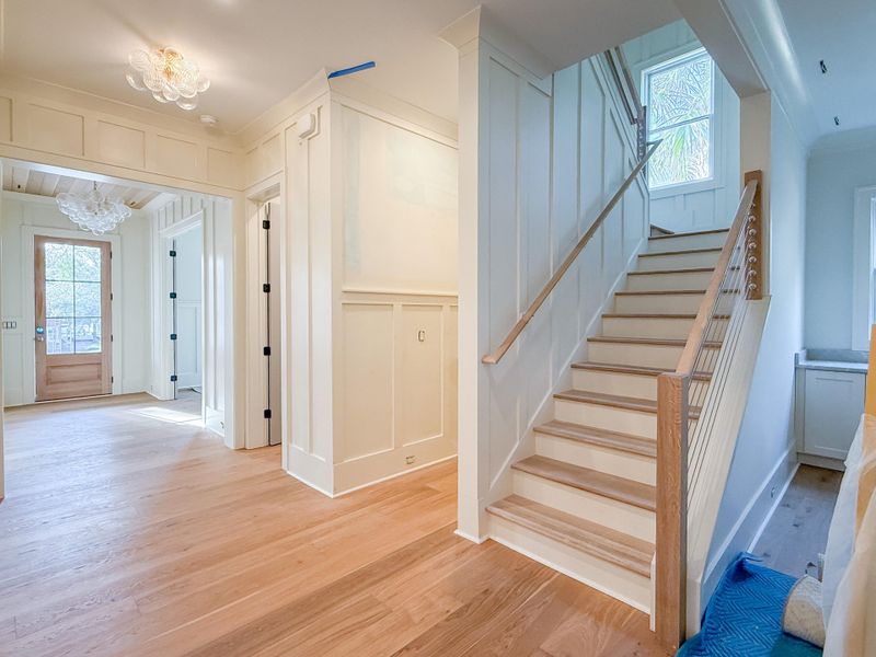 Spacious, unfurnished interior of a new home in , Isle Of Palms (Image 7).