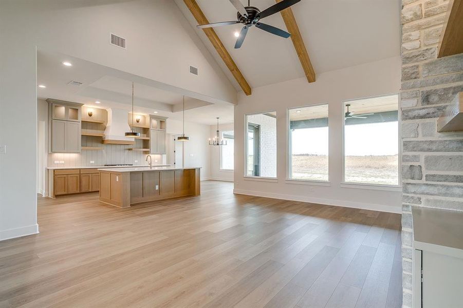 Spacious, unfurnished interior of a new home in , Waxahachie (Image 34).