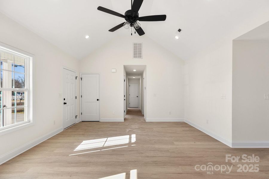 Spacious, unfurnished interior of a new home in , Rock Hill (Image 14).