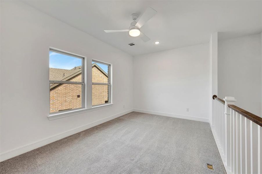 Spacious, unfurnished interior of a new home in Heath Golf & Yacht Villas, Heath (Image 23).