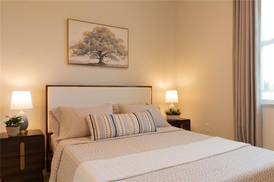 Furnished interior view inside a new home in , Dunnellon (Image 11).