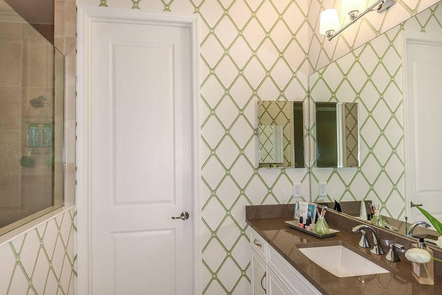 Representative furnished interior of a home built from the Fresh Spring by Neal Communities in Verandah, Fort Myers (Image 10).