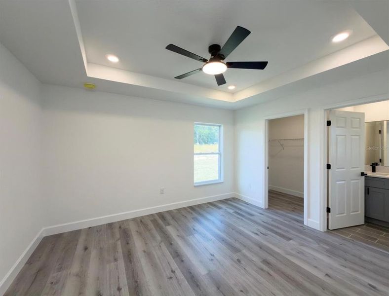 Spacious, unfurnished interior of a new home in , Ocala (Image 23).