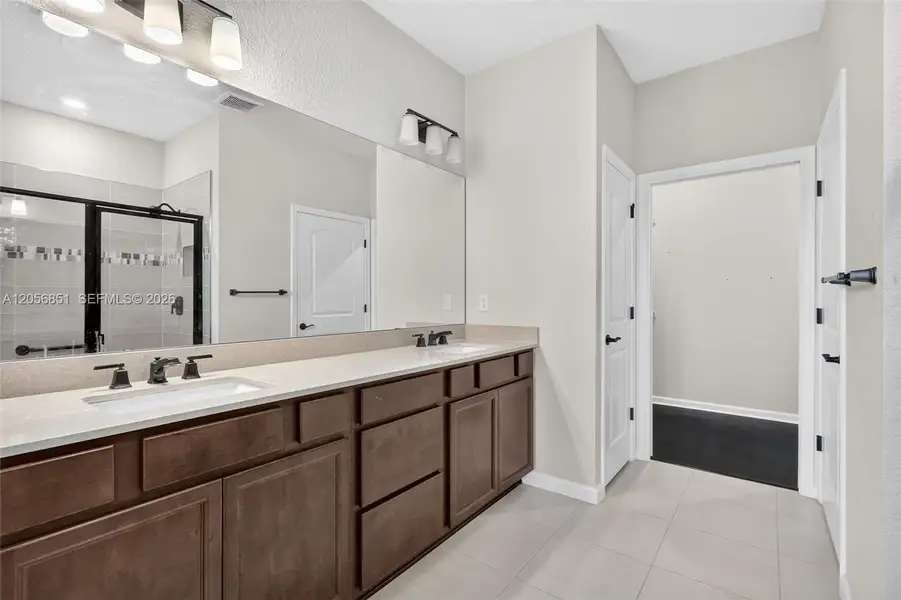 Furnished interior view inside a new home in , Port St. Lucie (Image 7).
