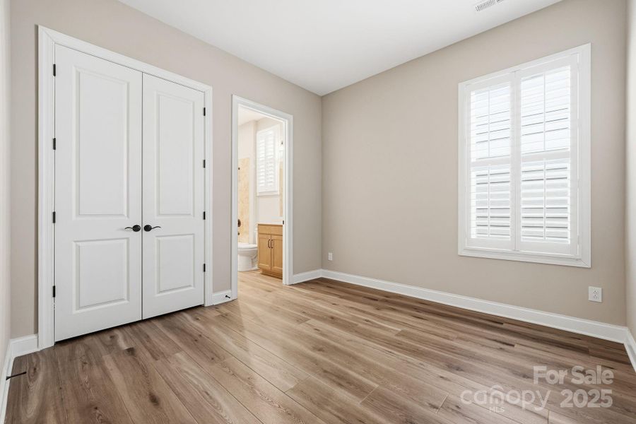Bedroom 2 w/ensuite bath