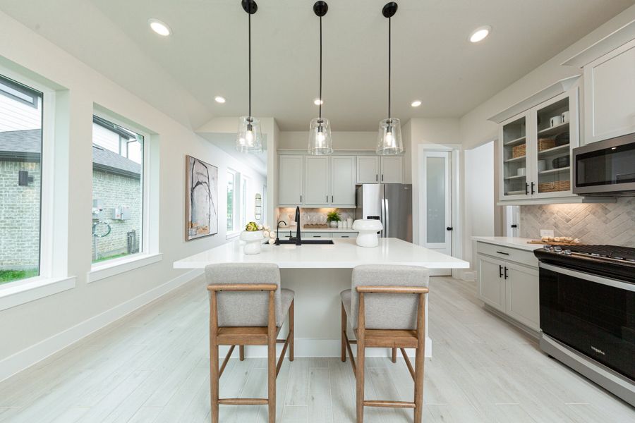 Representative furnished interior of a home built from the Abilene by Beazer Homes in Copia Pines, Montgomery (Image 5).