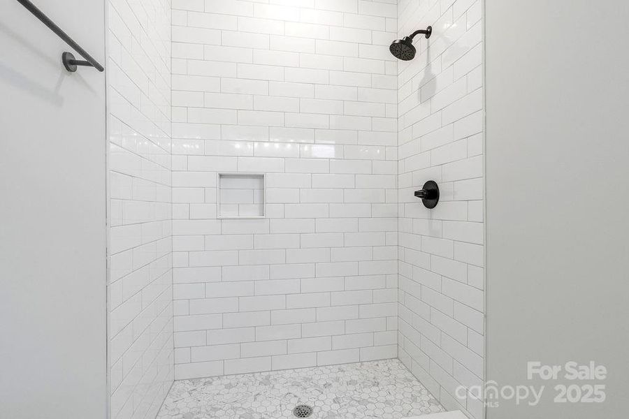 Image 15 of a home in .