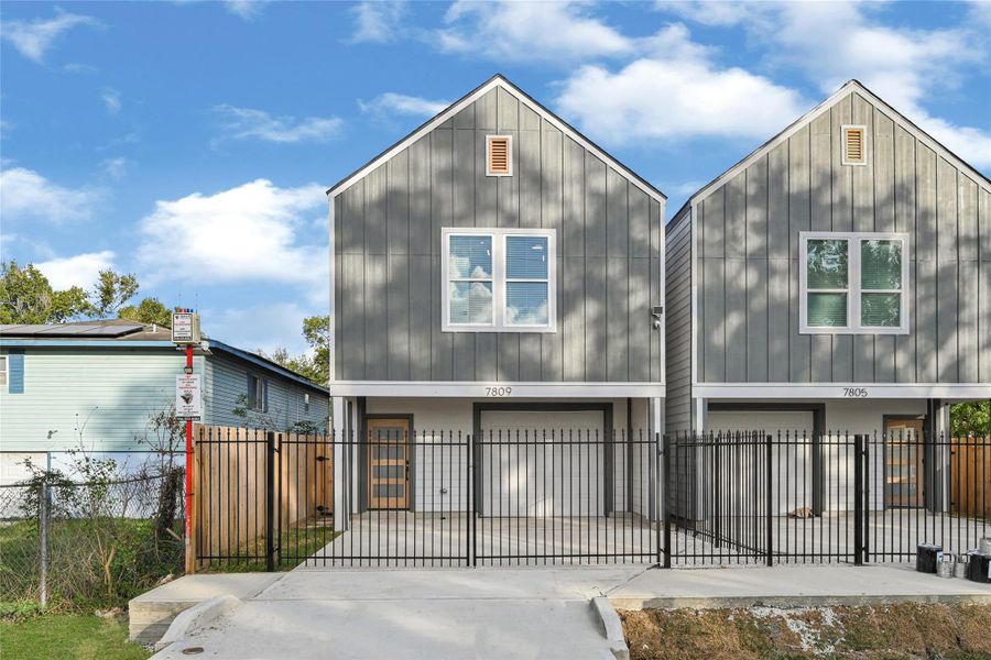 ADU-7809 & 7805 Dyer BACK