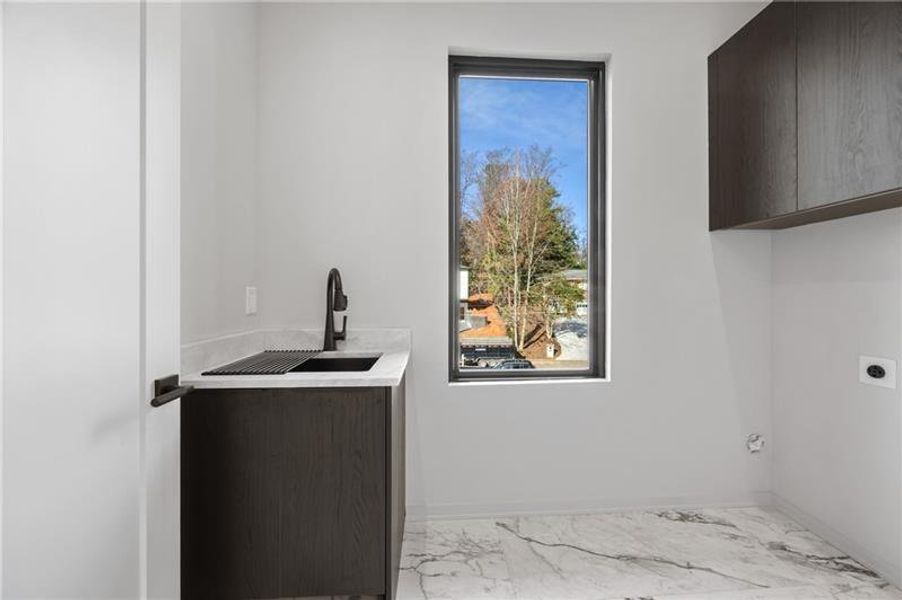 Image 59 of a home in .