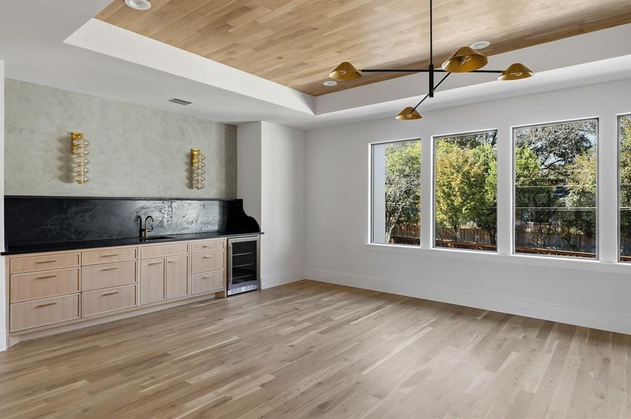 Spacious, unfurnished interior of a new home in , Dallas (Image 31).