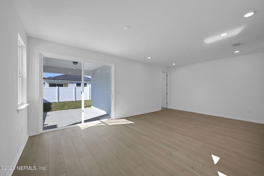 Spacious, unfurnished interior of a new home in Murray Farms, Middleburg (Image 21). Spacious, unfurnished interior of a new home in Murray Farms, Middleburg (Image 21).