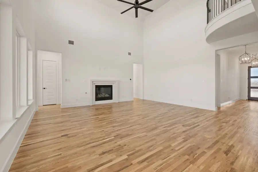 Spacious, unfurnished interior of a new home in Settlers Glen, New Fairview (Image 28).
