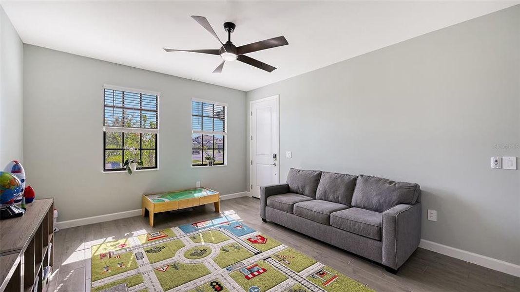 Furnished interior view inside a new home in , Bradenton (Image 16).