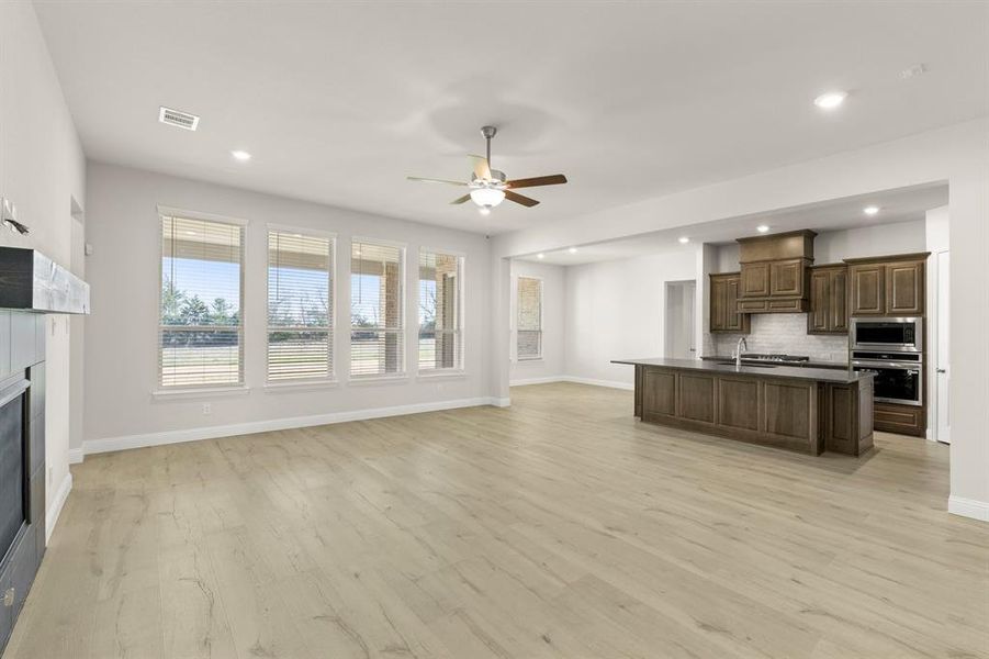 11. 532 Birthright - Family