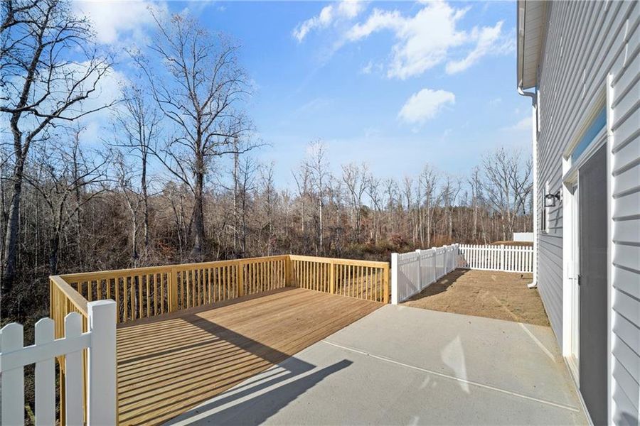 Exterior details and patio area of a home in Arbor West, Dawsonville (Image 19).