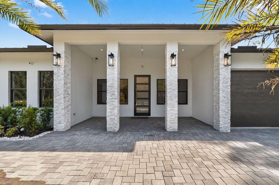 Exterior details and patio area of a home in , Jupiter (Image 19).
