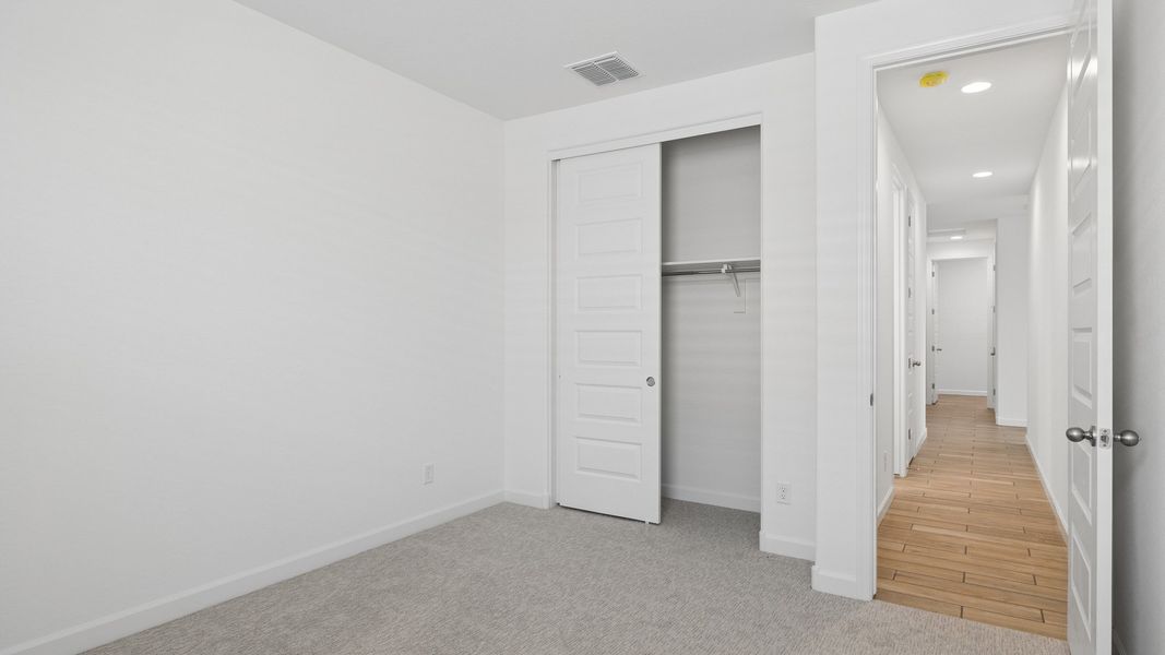 Spacious, unfurnished interior of a new home in Radiance at Superstition Vistas, Apache Junction (Image 36).