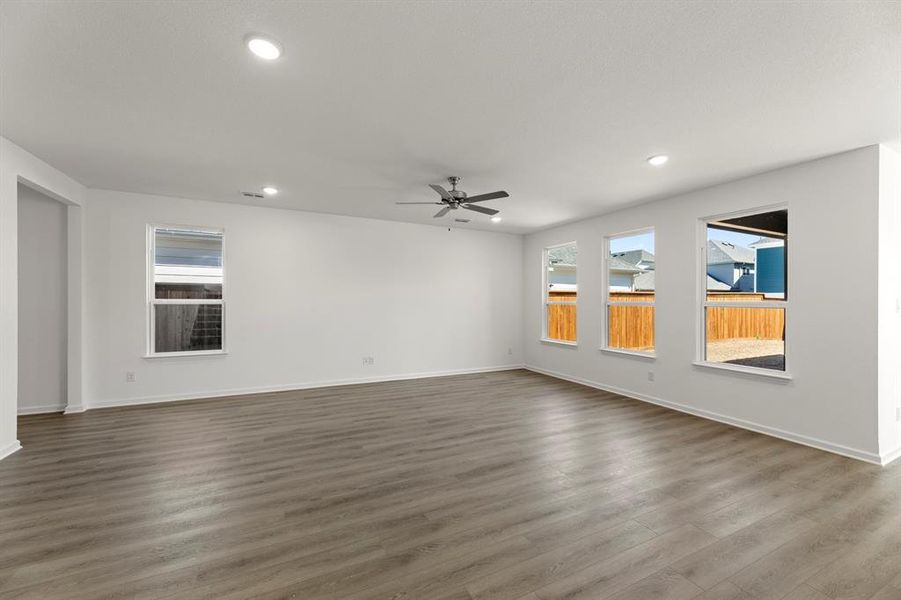 04. 1222 Falls Rush - Family