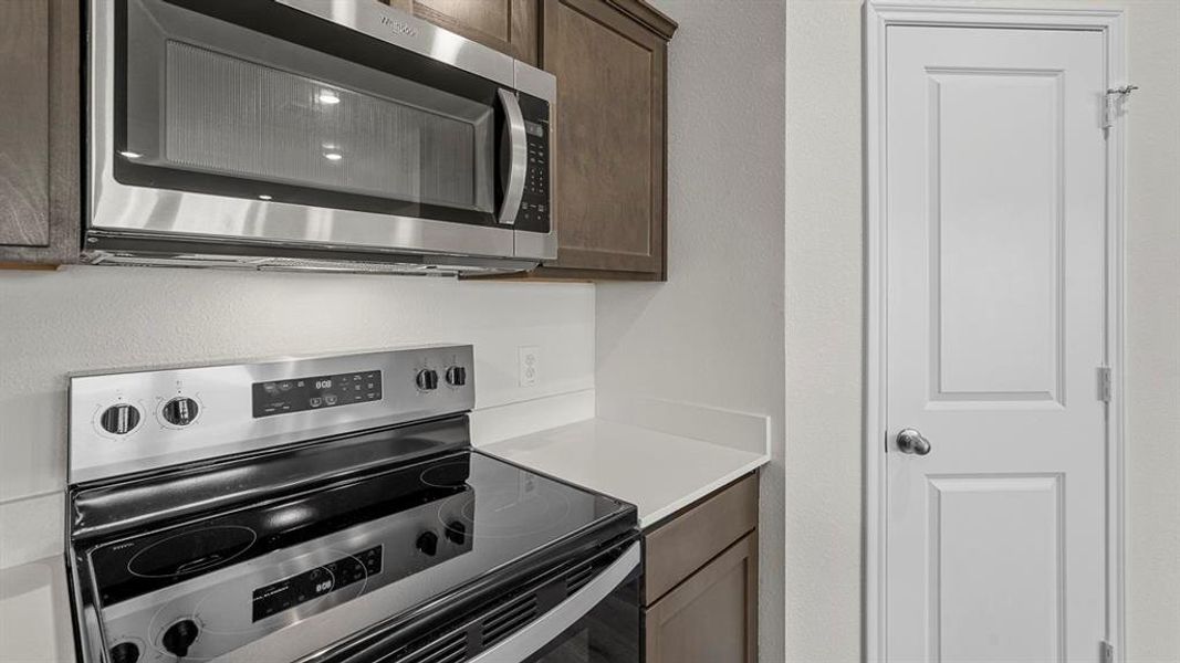 Furnished interior view inside a new home in Bluff Springs, Ferris (Image 9).