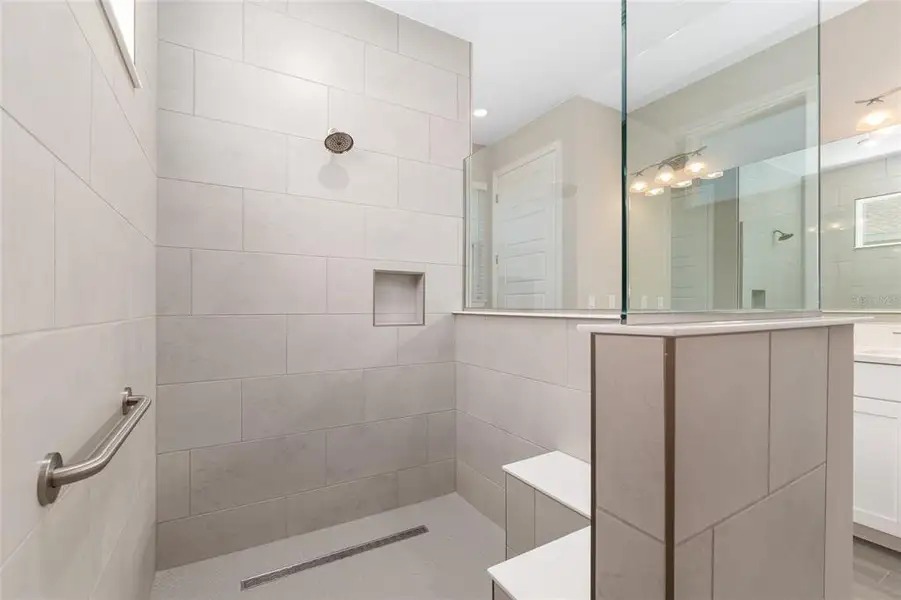 Furnished interior view inside a new home in , Ocala (Image 11).