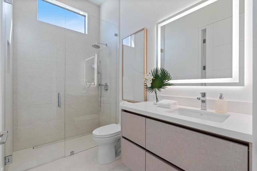 1st Floor Guest Bathroom