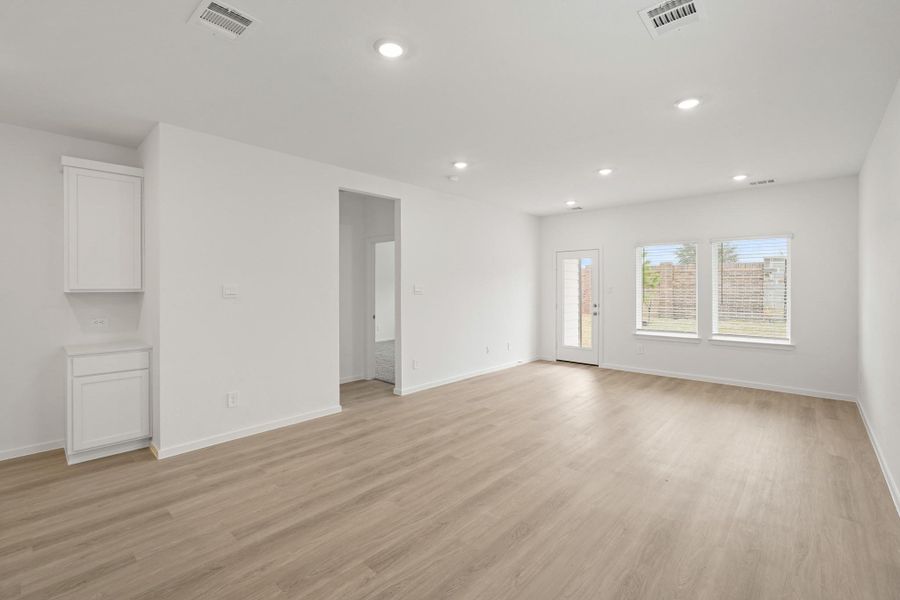 Spacious, unfurnished interior of a new home in Presswoods, Splendora (Image 13).