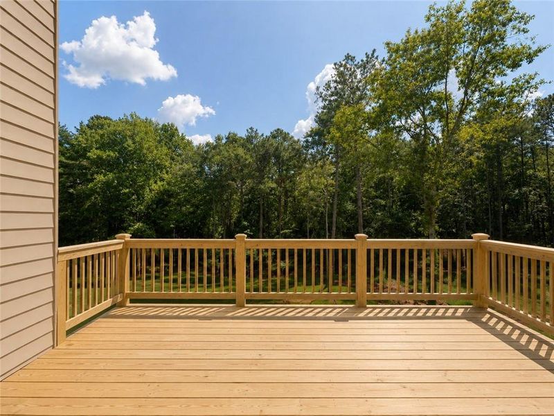 Exterior details and patio area of a home in , Loganville (Image 3).