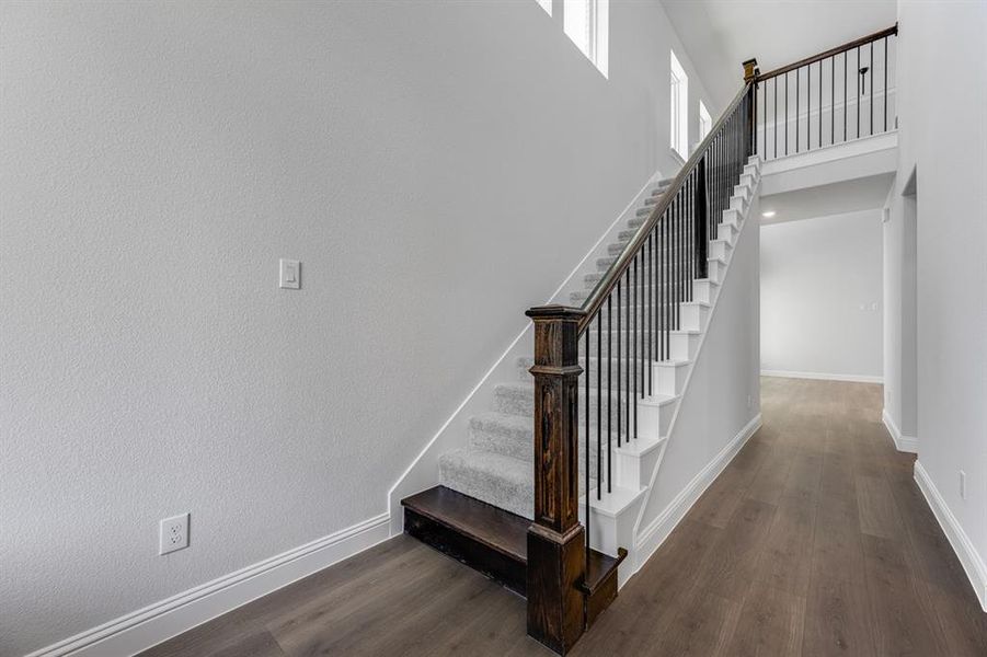 1109 Saltbrush Mews ~ Ready Now!