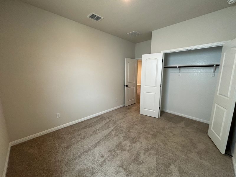 Spacious, unfurnished interior of a new home in Cannon Ranch 45s, Dripping Springs (Image 27).