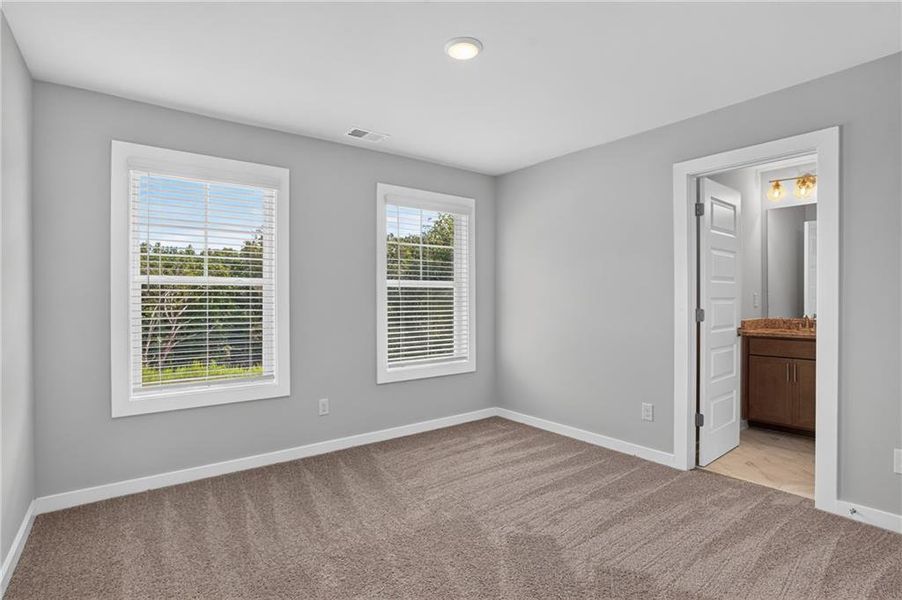 Spacious, unfurnished interior of a new home in The Manor at Gainesville Township, Gainesville (Image 34).