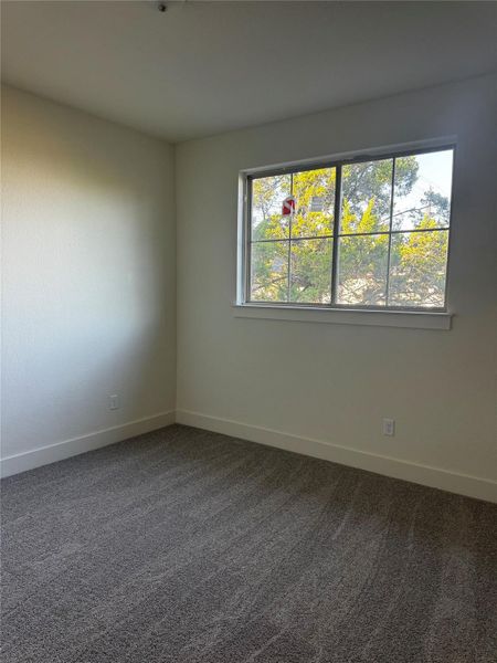 Spacious, unfurnished interior of a new home in , Lago Vista (Image 5).