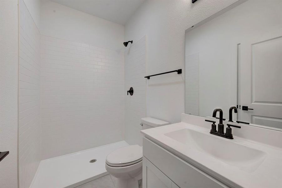 Furnished interior view inside a new home in Rolling Ridge, Van Alstyne (Image 8). Furnished interior view inside a new home in Rolling Ridge, Van Alstyne (Image 8).