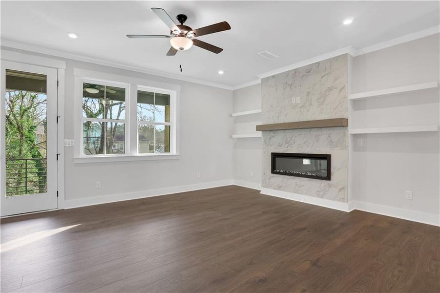 Spacious, unfurnished interior of a new home in , Roswell (Image 15).
