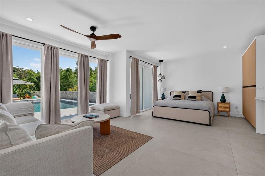 Furnished interior view inside a new home in , Sarasota (Image 57).