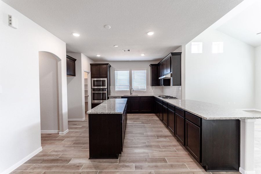 Furnished interior view inside a new home in Canterra Creek, Rosharon (Image 8).