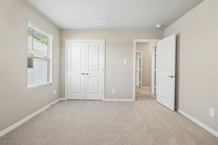 Photo is not of the actual home, but is an inspirational photo of builder’s model home and may depict options, furnishings, and/or decorator features that are not included.