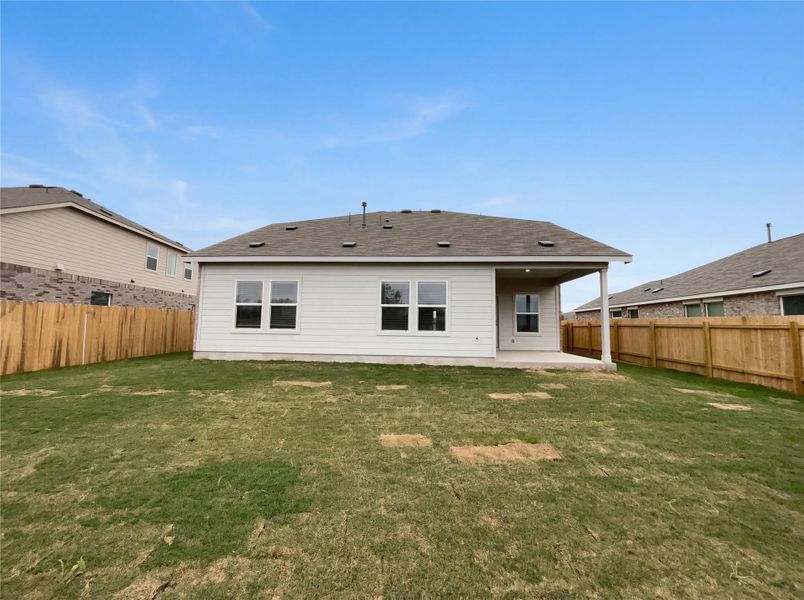Exterior details and patio area of a home in Cotton Brook, Hutto (Image 4).
