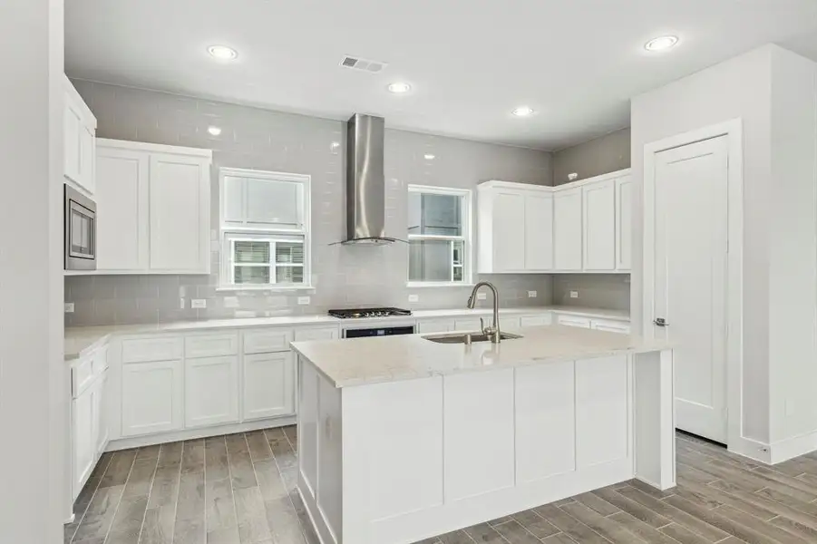 Furnished interior view inside a new home in SoHo Square, Dallas (Image 4).