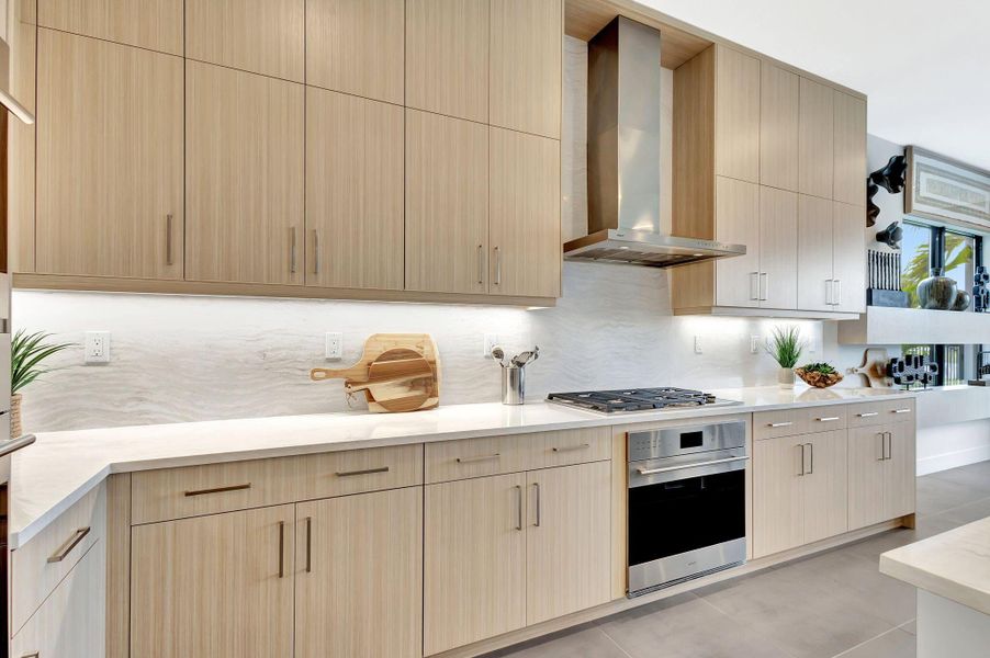 Furnished interior view inside a new home in Apex at Avenir, Palm Beach Gardens (Image 17).