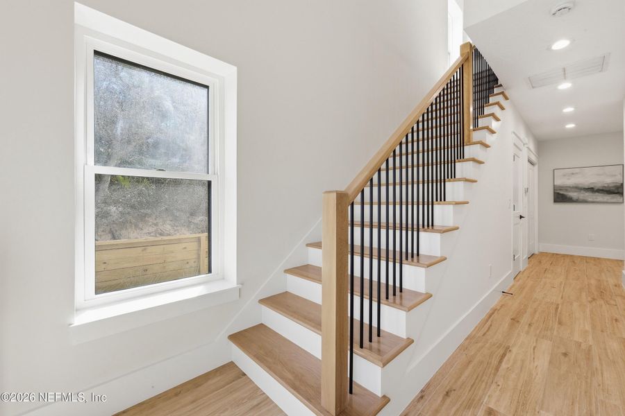 Spacious, unfurnished interior of a new home in , St. Augustine (Image 25).