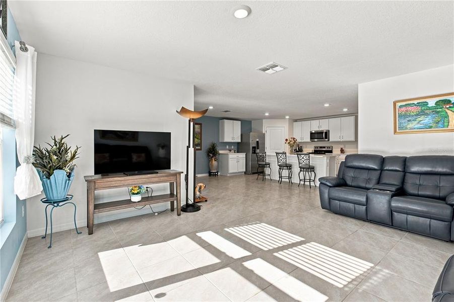 Furnished interior view inside a new home in Huntington Ridge, Ocala (Image 5).