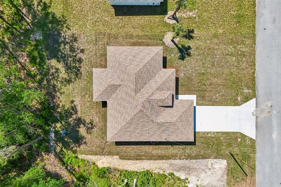 Exterior details and patio area of a home in , Ocala (Image 28).