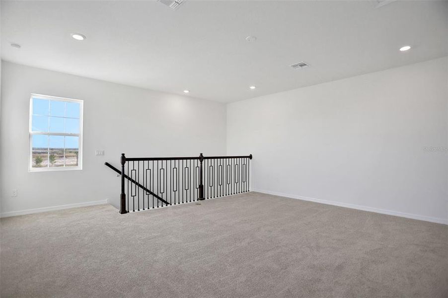 Spacious, unfurnished interior of a new home in Turnleaf, Punta Gorda (Image 31).