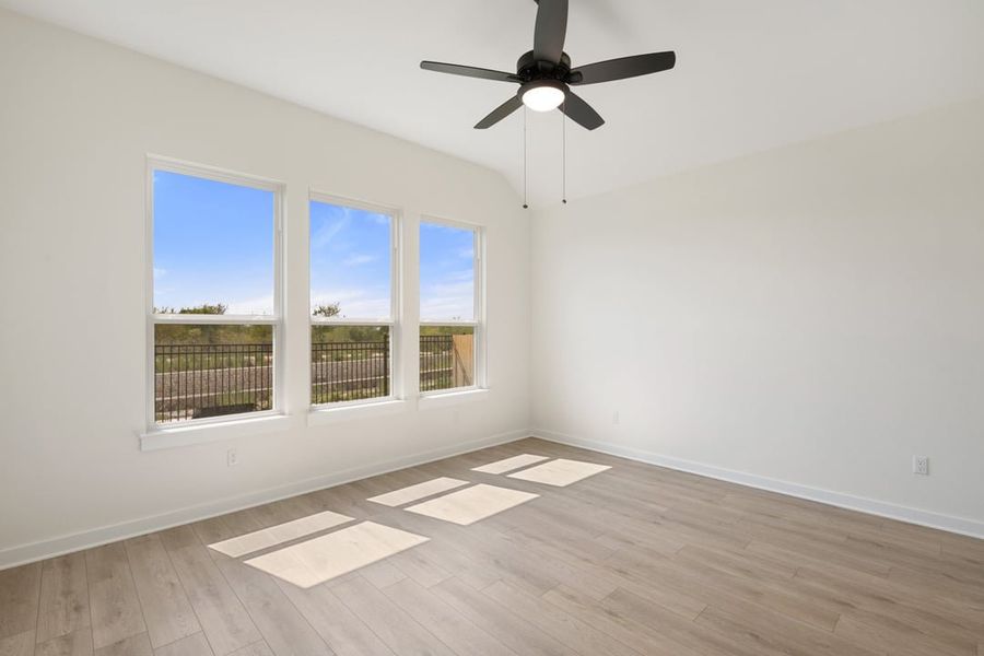 Spacious, unfurnished interior of a new home in Lagos Reserve, Manor (Image 31).