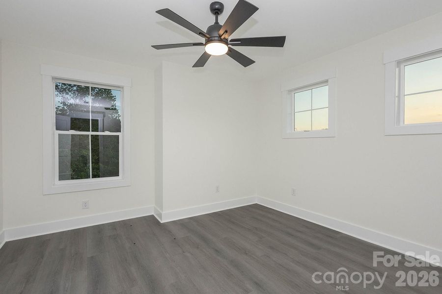 Spacious, unfurnished interior of a new home in , Kings Mountain (Image 29).