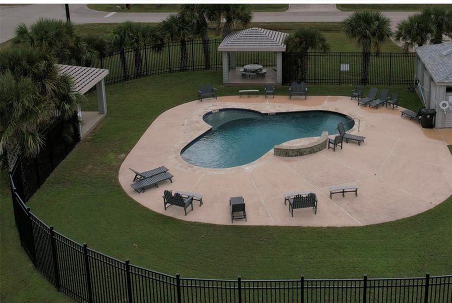 Community amenities in , Galveston (Image 29).