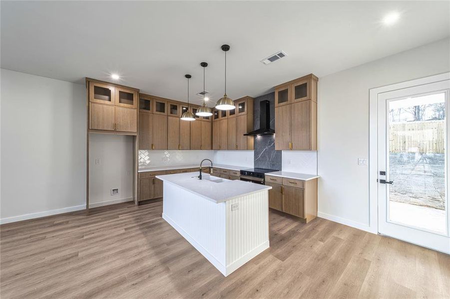 Furnished interior view inside a new home in , Dallas (Image 11).