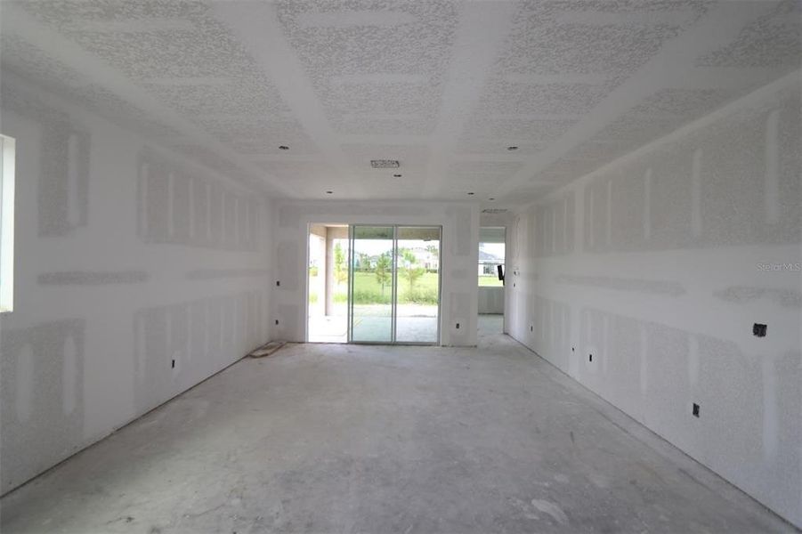 Spacious, unfurnished interior of a new home in Chapel Crossings - Garden Series, Wesley Chapel (Image 6). Spacious, unfurnished interior of a new home in Chapel Crossings - Garden Series, Wesley Chapel (Image 6).