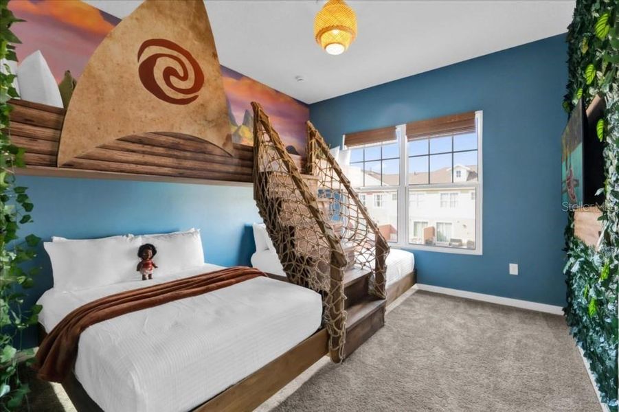 Image 40 of a home in .